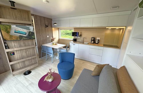 Neunburg vorm Wald Casa | Tiny Chalet by the Lake with Sauna & Hot Tub