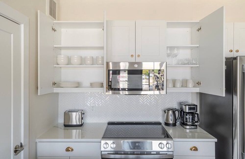 Scofield Farms Apartamento | Blueground | Scofield Farms, pool, nr Walnut Creek Park