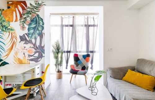Chana Apartamento | Apartamento de Lujo: Cerca del Centro, Estación de Tren y Servicios