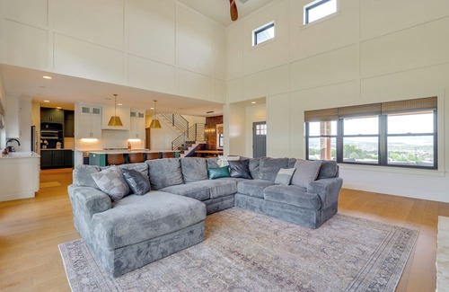 Springerville Casa | Nat'l Forest Access & Mtn Views: Family Eagar Home