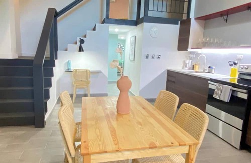 Aguadilla Pueblo Apartamento | This duplex is a 3 bedroom(s), 2.5 bathrooms, located in Aguadilla, Aguadilla.