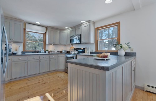 Camp Ellis Casa | Expansive Family Beach Compound @ Ferry Beach ~ Sleeps 17!