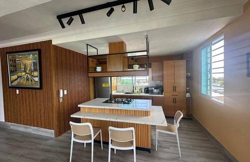 Barahona Apartamento | 3-bedroom apartment in awesome Barahona with AC