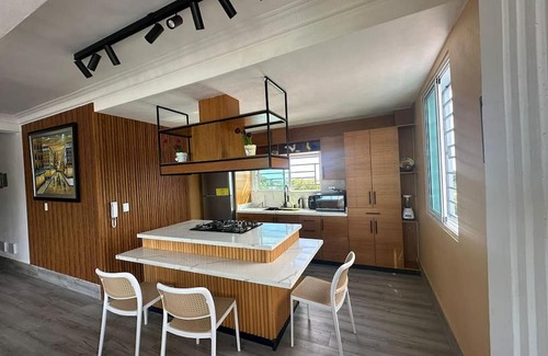 Barahona Apartamento | 3-bedroom apartment in awesome Barahona with AC