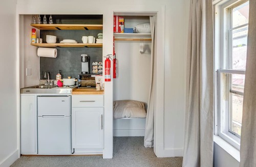 Waterbury Apartamento | Waterbury Studio 12 Mi to Bolton Valley Ski Resort
