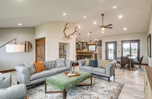 Pinedale Casa | Pinedale Getaway Near Hiking, Skiing & Lakes!