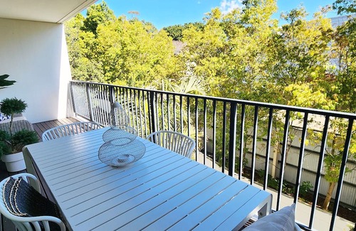 Randwick Apartamento | Sunlit & Peaceful Contemporary Apartment