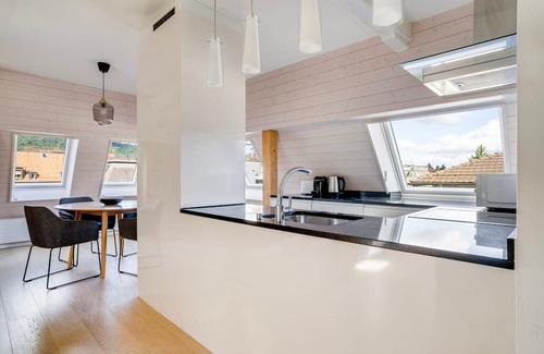 District 2 Apartamento | Blueground | Enge, terrace, nr Lake Zürich