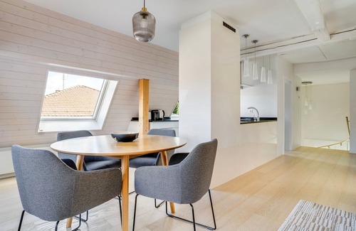 District 2 Apartamento | Blueground | Enge, terrace, nr Lake Zürich