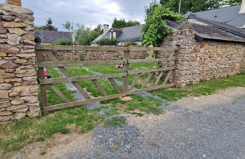 Blaison-Saint-Sulpice Casa | Country house La Berlotte village of Blaison Gohier