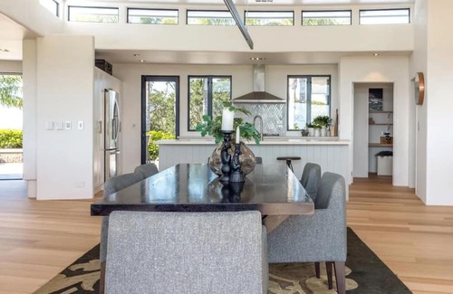 Omiha Casa | Chardy Ridge Summary: