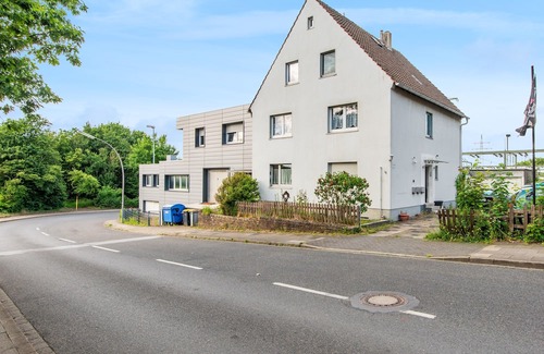 Velbert Apartamento | Good location, ideal for fitters, trade fair guests, 3 bedrooms, SmartTV