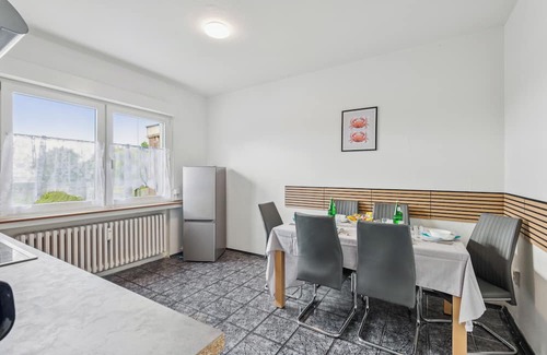 Velbert Apartamento | Good location, ideal for fitters, trade fair guests, 3 bedrooms, SmartTV