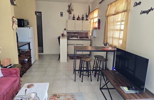 Quebrada Fajardo Apartamento | Stylish 1 bedroom apartment with fully stocked kitchen and large bathroom.
