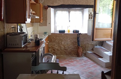 Saint-Aquilin Casa | Magnificent gîte for rent in a quiet location