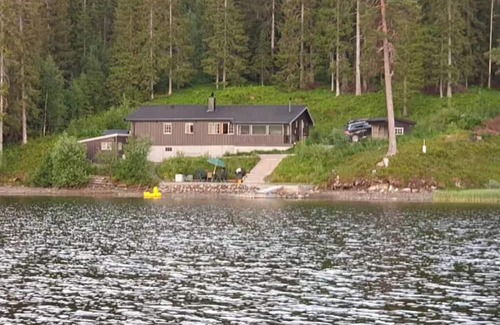Orkdal Cabaña | Authentic Norwegian Cabin with Stunning Lake Views - Cottage with Fishing