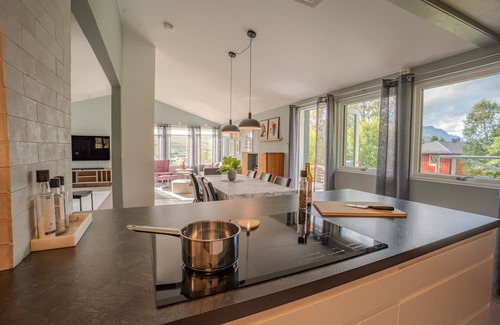 Tromso Casa | Large modern house, perfect for Northern lights chasing