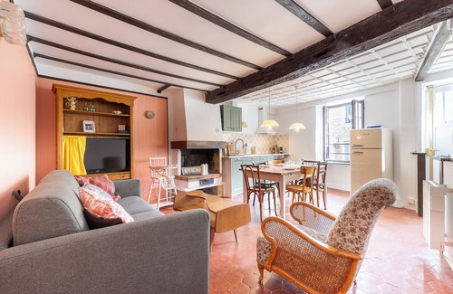 Moret-sur-Loing Cabaña | Charming renovated air-conditioned cottage, historic center of Moret-sur-Loing