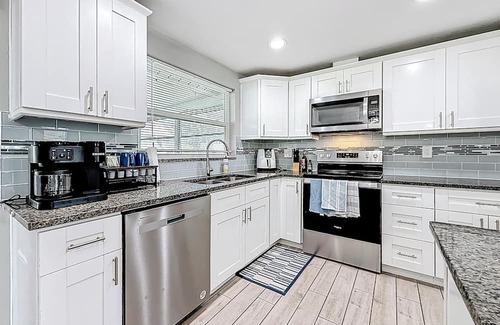 Pinellas Point Casa | Spacious home central to Downtown St. Pete and the Beach