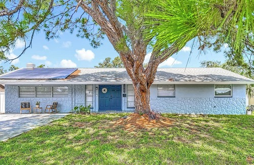 Pinellas Point Casa | Spacious home central to Downtown St. Pete and the Beach