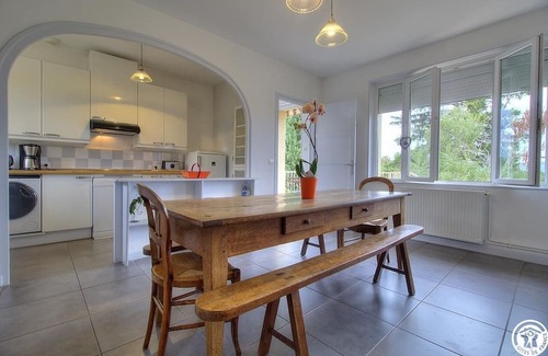 Trevoux Casa | L'Escale - TREVOUX - Gîte