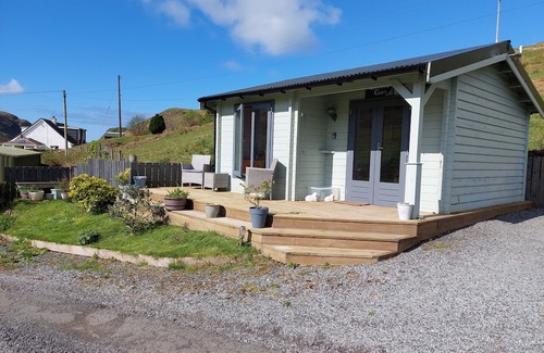 Struan Cabina | CROFTERS CABIN, centrally located, modern & cosy cabin on the Isle of Skye