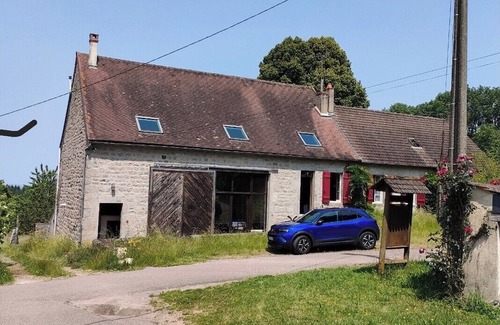 Lormes Casa | Converted barn, Morvan regional park. All comforts, nature, silence, top views