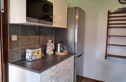 Hosta Casa | Renovated farmhouse - sleeps 4 to 7