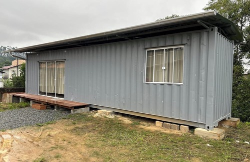 Carijos Casa | Container House Quiet location and easy access to the center and also to BR470.