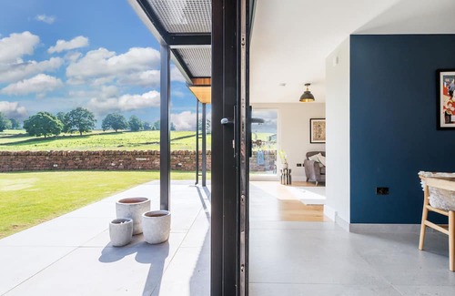 Penrith Casa | 3 FALLOW GARDENS, family friendly, luxury holiday cottage in Lazonby