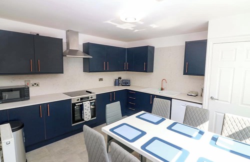 Sandhaven Cabaña | NO.9 NORTH ST, pet friendly, country holiday cottage in Fraserburgh