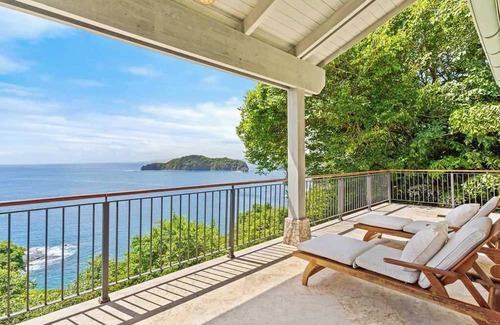 Península de Papagayo Villa | Papagayo Villa | 2 Private Pools | Sleeps 12