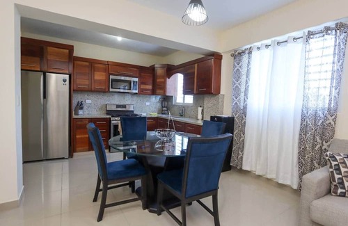 San Cristobal Apartamento | Unique 2BR/2BA Apt – Stylish, Modern & High-End