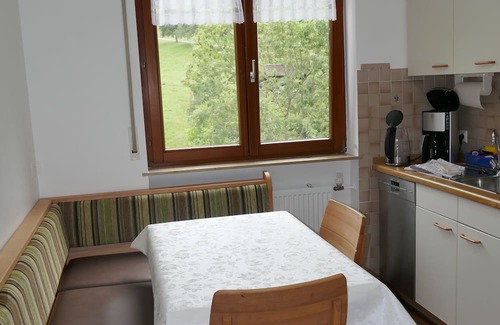 Freiamt Apartamento | Apartment 'No. 2 Rotkelchen' with Shared Terrace, Shared Garden and Wi-Fi
