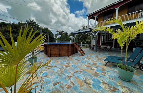 Le Moule Cabaña | Seasonal rental 5 minutes from the Damoiseau Distillery