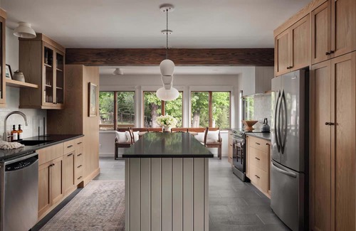 Fishers Hill Cabina | New: Luxury Retreat w/Hot Tub, Grill, Fire Pit, & More on Shenandoah River