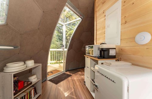 Sullivan Cabina | Nova Nook-Mirror Dome with Private Bathroom