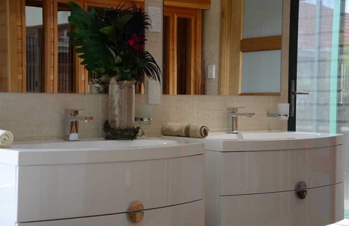 Nangkita Casa | BALI Room with POOL + SPA + SAUNA + Activities