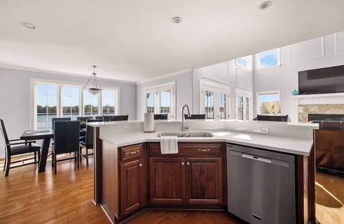 Jeffersonville Casa | River House - OmG Views Minutes to Bourbon Trail