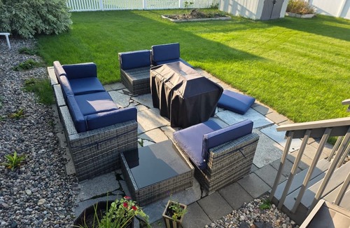 Fargo Casa | Modern Comfortable, spacious 4-bedroom building in lovely Fargo