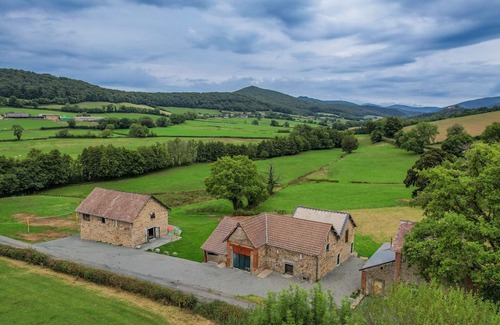 Millay Villa | So Villa Le Chalet (58) - Indoor pool - Basketball - 2h from Lyon - 45p.