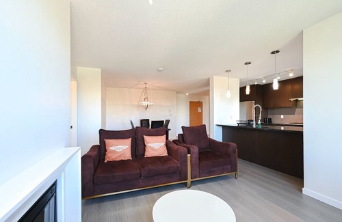 Coquitlam Apartamento | Entire Private Condo Unit, 1 parking space