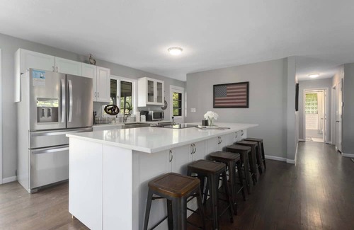 Cass County Casa | 4BR 20-Acre Country Retreat with Private FishPond