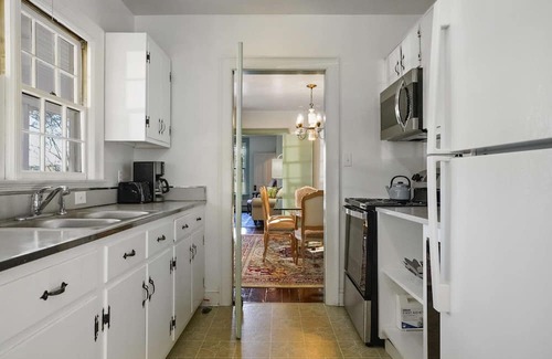 Locustville Casa | 3BR Farmhouse w/Porch, Fire Pit, Horseshoe Pit