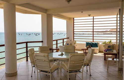 Las Pocitas Condominio | Frente al mar, lujoso apartamento. vista espectacular. Playa Las Pocitas-Mancora
