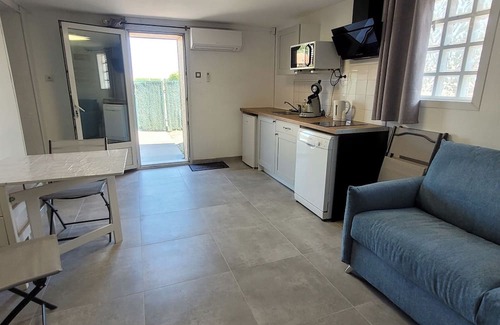 Tangry Casa | Gîte 'Les Gites Des Hauts Pays' with Private Terrace, Wi-Fi and Air Conditioning