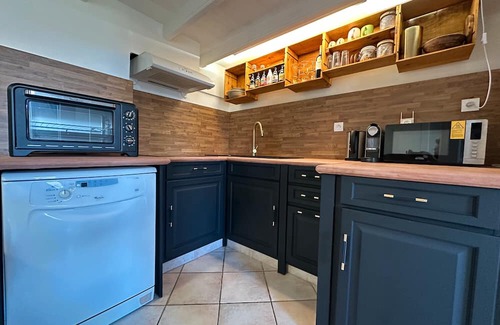 Saint-Capraise-de-Lalinde Casa | Apartment 'Capraisien' with Shared Garden and Wi-Fi