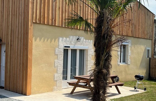 Saint-Germain-et-Mons Casa | Small house in an enclosed park 10 minutes from Bergerac and 45 minutes from Sarlat