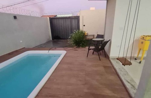 Guaxupe Casa | Cozy house in Guaxupé with swimming pool in a quiet location