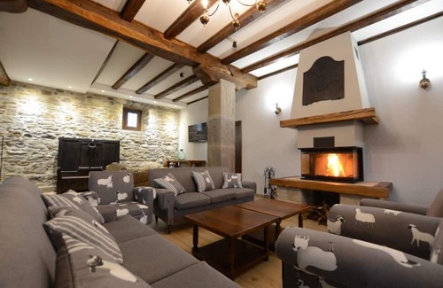 Zubiri Cabaña | Rest and nature in Zubiri, your rural refuge suitable for people with reduced mobility.